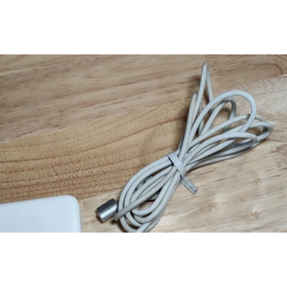 Genuine Apple 60W A1384 MagSafe ADP-60AD 16.5V 3.65A Power Adapter
